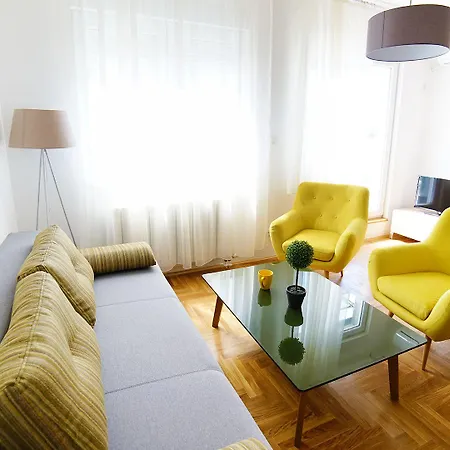 Novel Apartment Belgrade